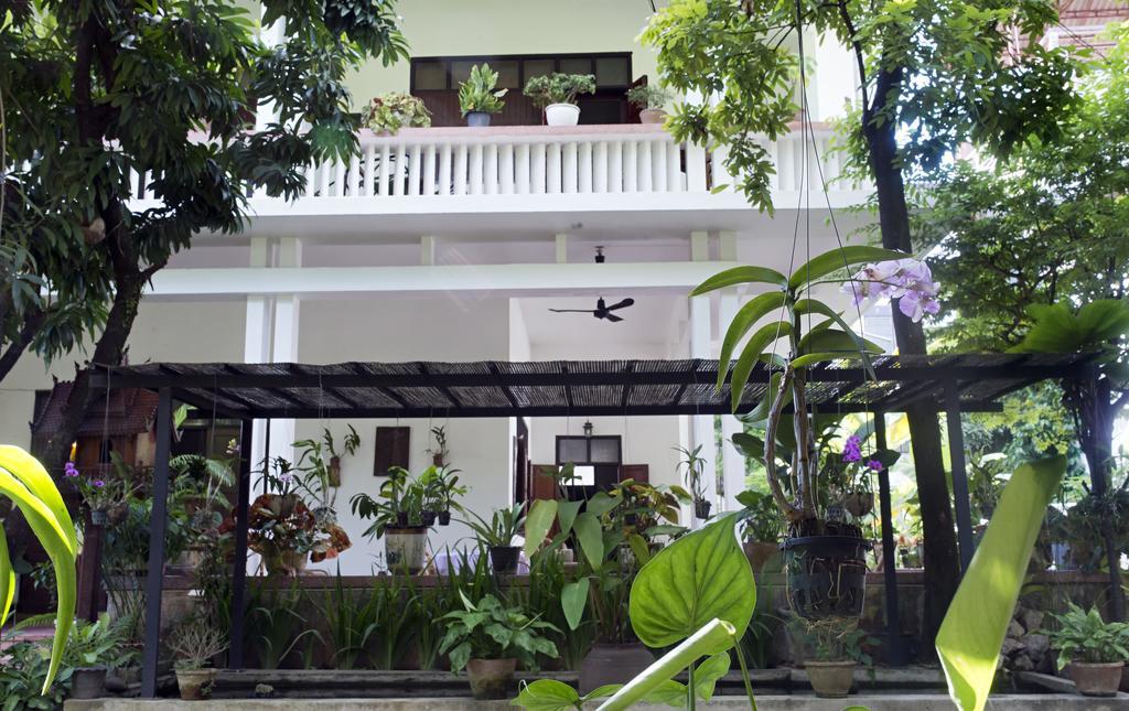 Hotel Lani'S House By The Ponds Vientiane Esterno foto